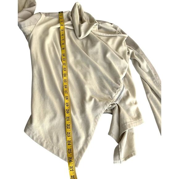 BlankNYC Style #30M-9027 Neutral beige Vegan LEATHER DRAPED Long Sleeve JACKET - Picture 6 of 11